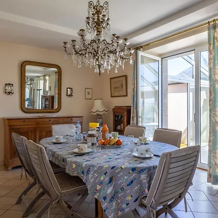 Maison Bretonne Madame Est Servie Nyaraló Perros-Guirec