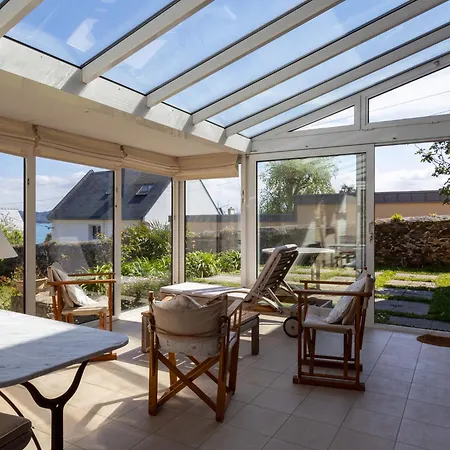 Maison Bretonne Madame Est Servie *